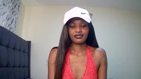 Snapshot of flirtyy_sheery chatting on December 23, 7:06 am sheery online show from December 23, 7:06 am