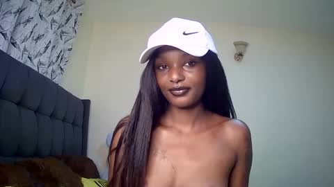 Snapshot of flirtyy_sheery chatting on December 28, 11:19 am sheery online show from December 28, 11:19 am