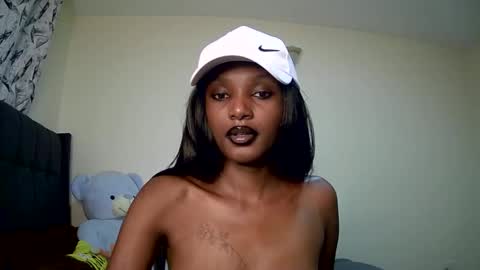 Snapshot of flirtyy_sheery chatting on January 17, 3:12 am sheery online show from January 17, 3:12 am