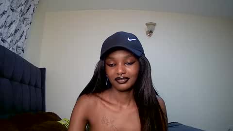 Snapshot of flirtyy_sheery chatting on January 20, 3:48 am sheery online show from January 20, 3:48 am