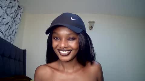 Snapshot of flirtyy_sheery chatting on January 25, 4:13 am sheery online show from January 25, 4:13 am