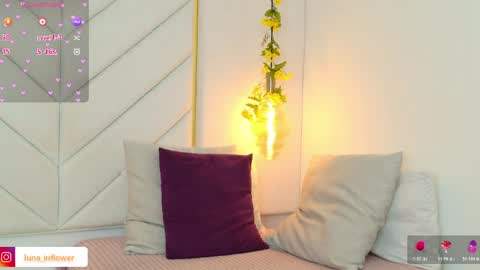 Luna online show from April 5, 1:08 pm