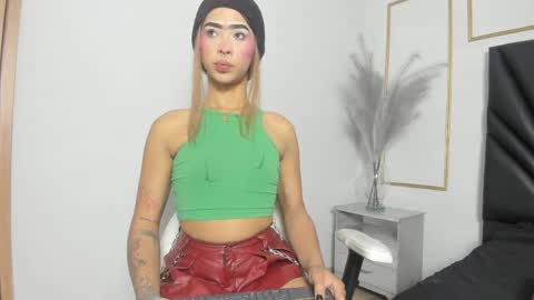  Flor  online show from June 9, 4:57 am