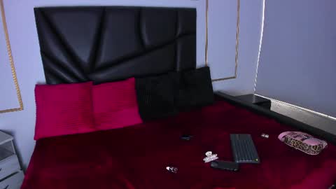  Flor  online show from July 28, 2:46 pm