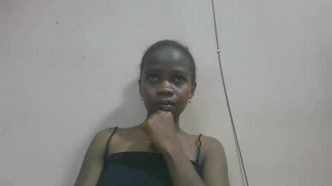 flora48230522373 online show from May 6, 7:41 pm
