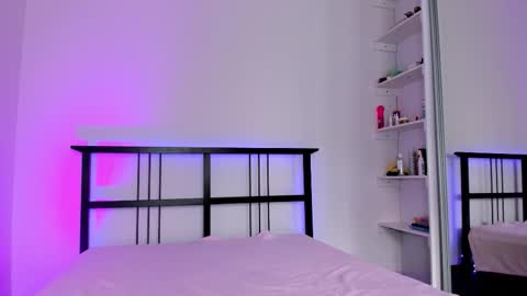 Snapshot of flora_amber chatting on February 9, 7:12 am Flora online show from February 9, 7:12 am