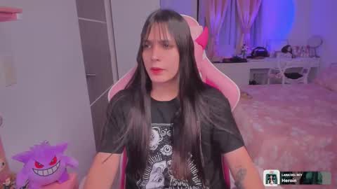 Snapshot of flora_angelical chatting on November 5, 7:30 am Angel online show from November 5, 7:30 am