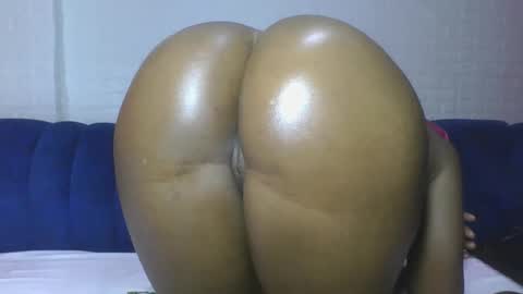 Snapshot of flora_fantasy chatting on March 21, 8:19 am fantasy online show from March 21, 8:19 am