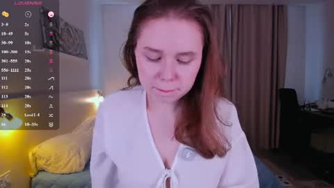 Snapshot of flora_fiore chatting on June 27, 6:18 am Hayley I WILL COME BACK ON MAY 27TH 6pm UTC online show from June 27, 6:18 am