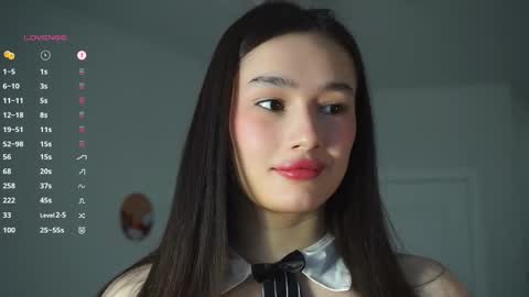 Snapshot of floralmuse chatting on October 14, 4:46 am Viola online show from October 14, 4:46 am