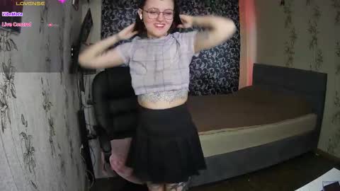 Miranda Day Edanight. online show from February 14, 10:56 am