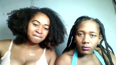 Snapshot of florencia011 chatting on February 17, 4:37 pm florencia011 online show from February 17, 4:37 pm