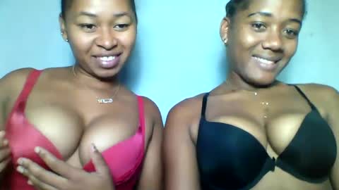 Snapshot of florencia011 chatting on February 27, 1:49 pm florencia011 online show from February 27, 1:49 pm
