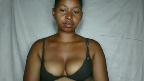 florencia011 online show from November 22, 1:21 pm