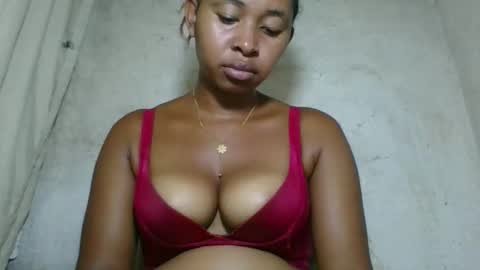 florencia011 online show from May 7, 9:58 am