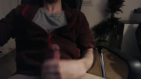 Snapshot of florent_paris chatting on February 9, 1:22 am Florent online show from February 9, 1:22 am