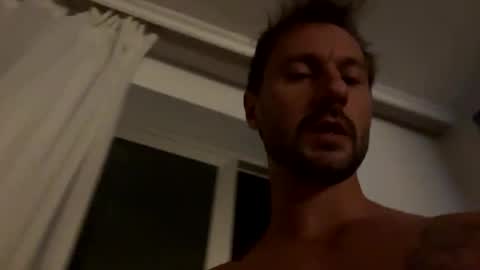 Snapshot of florianc71 chatting on October 4, 9:46 pm florianc71 online show from October 4, 9:46 pm