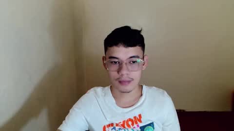 Snapshot of floriankeirxx_ chatting on September 22, 6:21 pm floriankeirxx_ online show from September 22, 6:21 pm