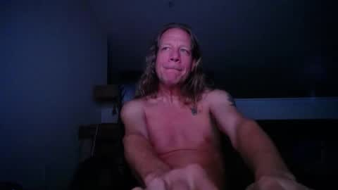 Snapshot of floridacat017 chatting on January 19, 3:43 am Double-D online show from January 19, 3:43 am