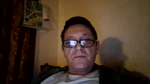 Snapshot of florincar chatting on January 17, 5:56 am florincar online show from January 17, 5:56 am