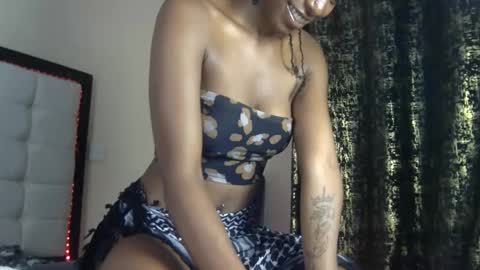 Snapshot of flower748 chatting on June 4, 6:47 pm flower748 online show from June 4, 6:47 pm