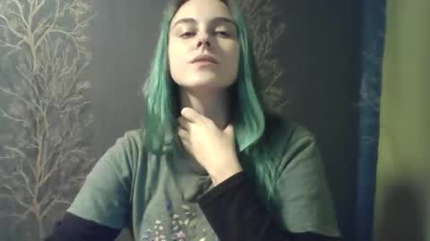 Snapshot of flower_bluee chatting on October 14, 12:06 pm Ambika 3 online show from October 14, 12:06 pm