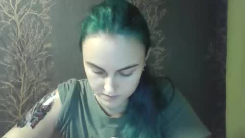 Snapshot of flower_bluee chatting on October 27, 12:53 pm Ambika 3 online show from October 27, 12:53 pm