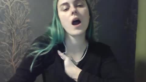 Snapshot of flower_bluee chatting on December 17, 1:17 pm Ambika 3 online show from December 17, 1:17 pm