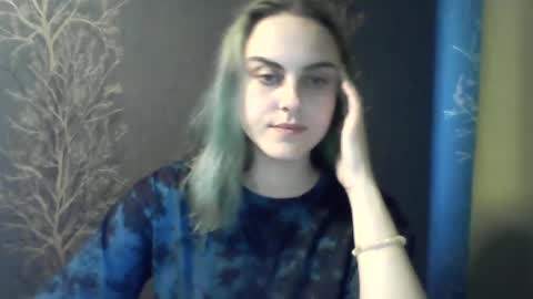 Snapshot of flower_bluee chatting on June 12, 12:04 pm Ambika 3 online show from June 12, 12:04 pm