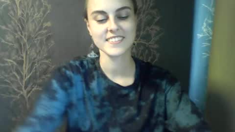 Snapshot of flower_bluee chatting on June 14, 1:02 pm Ambika 3 online show from June 14, 1:02 pm