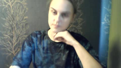 Snapshot of flower_bluee chatting on June 15, 1:35 pm Ambika 3 online show from June 15, 1:35 pm