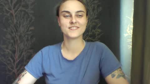Snapshot of flower_bluee chatting on June 20, 8:06 am Ambika 3 online show from June 20, 8:06 am
