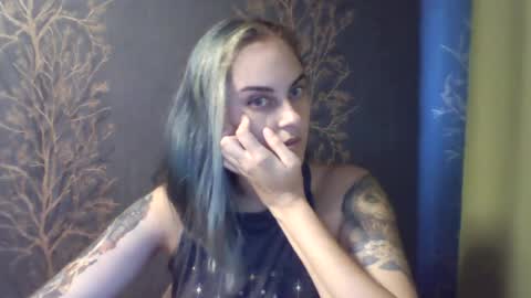 Snapshot of flower_bluee chatting on July 20, 1:35 pm Ambika 3 online show from July 20, 1:35 pm