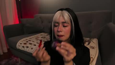 Its a pleasure to meet you. Im Flower. Help me reach 1k. Follow me. online show from February 27, 11:43 am