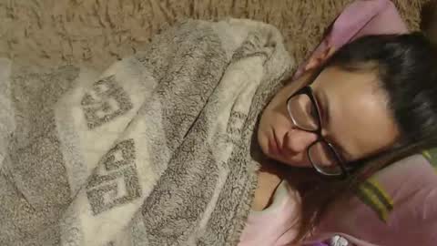 Snapshot of flowercandydoll chatting on December 2, 10:01 pm say meow and send tip  online show from December 2, 10:01 pm