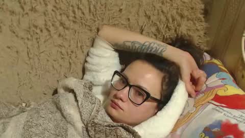 Snapshot of flowercandydoll chatting on February 1, 11:48 pm say meow and send tip  online show from February 1, 11:48 pm