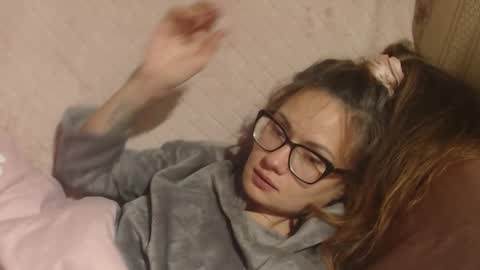 say meow and send tip  online show from November 16, 8:25 pm