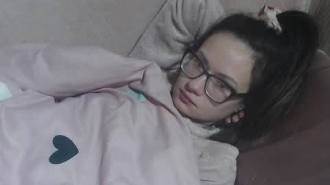 Snapshot of flowercandydoll chatting on February 18, 11:44 pm say meow and send tip online show from February 18, 11:44 pm