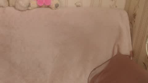 Snapshot of flowercandydoll chatting on March 17, 10:29 am say meow and send tip online show from March 17, 10:29 am