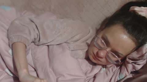 Snapshot of flowercandydoll chatting on March 29, 10:10 pm say meow and send tip online show from March 29, 10:10 pm