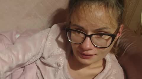 say meow and send tip  online show from October 22, 6:29 pm