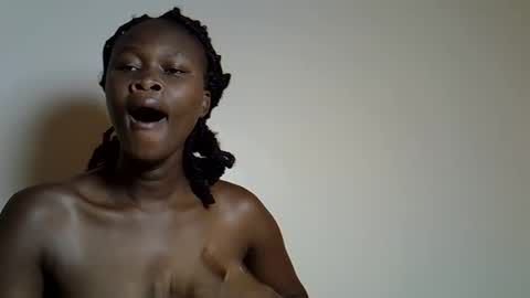 flowerdiva002 online show from November 23, 5:40 am