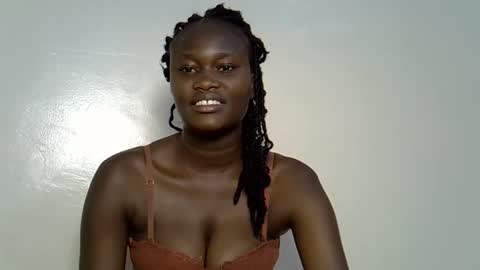 flowerdiva002 online show from November 27, 5:37 pm