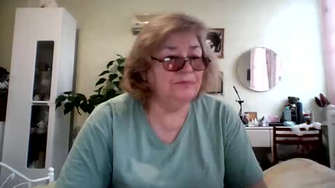 Flowerlower online show from January 28, 8:47 am