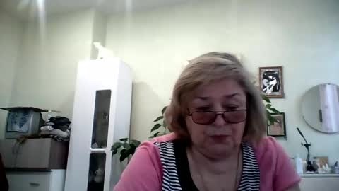 Flowerlower online show from January 28, 11:49 am