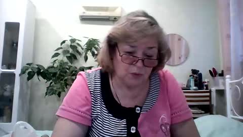 Flowerlower online show from February 1, 6:21 am