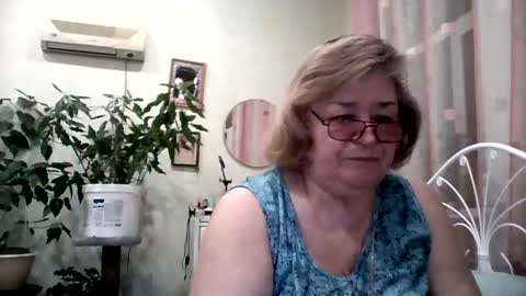 Flowerlower online show from February 9, 4:04 am