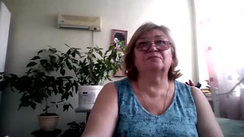 Flowerlower online show from February 9, 11:14 am