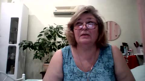 Flowerlower online show from February 11, 4:56 pm