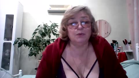 Flowerlower online show from February 15, 8:54 pm